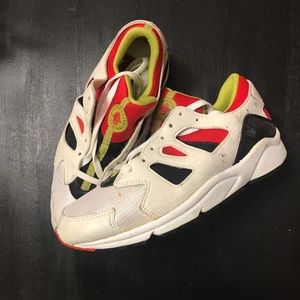 OG Nike Huarache International